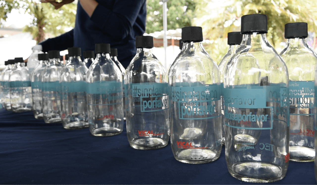 Botellas de vidrio para agua
