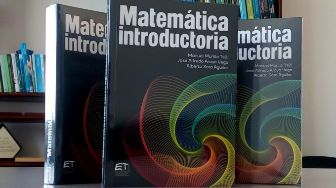 Imagen del libro de matemática publicado por la editorial