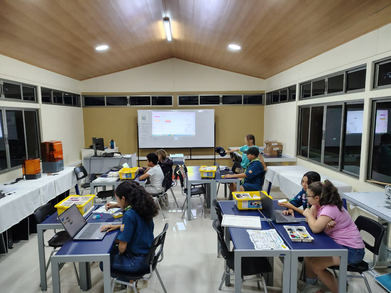 LINC consolida espacios formativos para población infantil