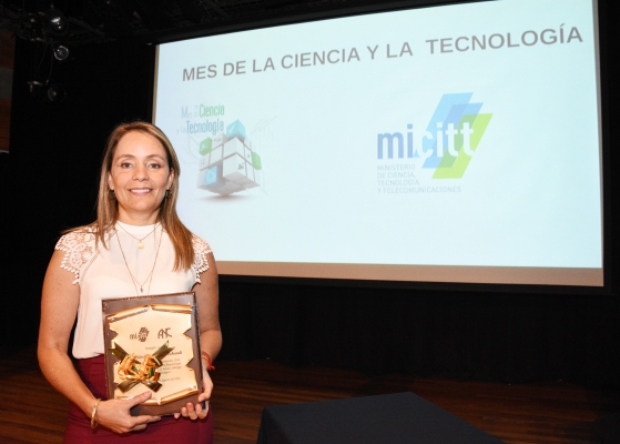 clausura_mes_ciencia_tecnologia_premio_editorial_tecnologica_10