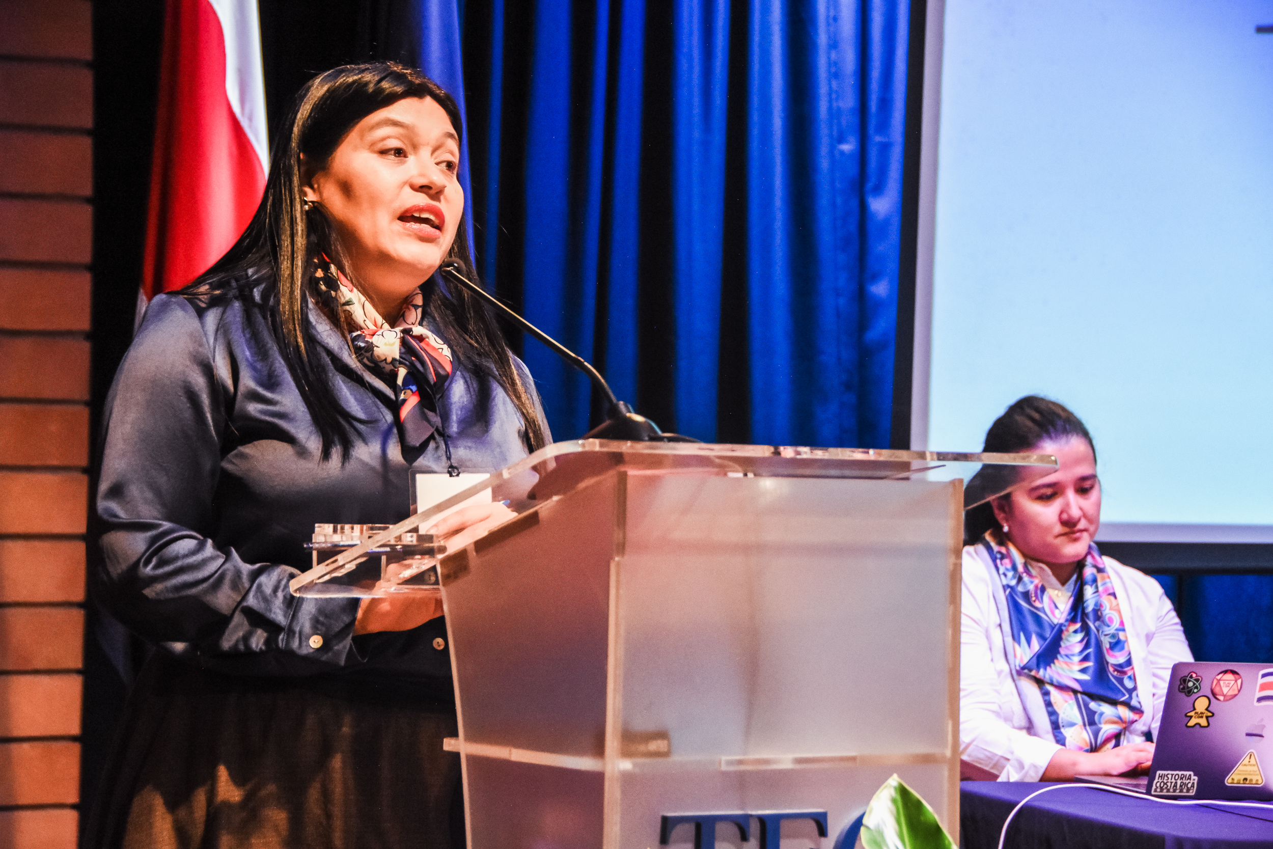 María Estrada,  V Congreso.