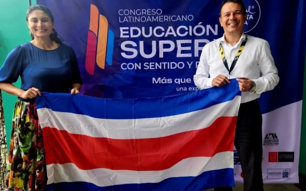 Fotografía de los participantes del evento