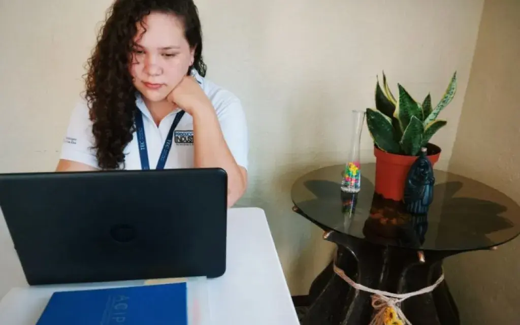 Esmeralda Jiménez Espinoza