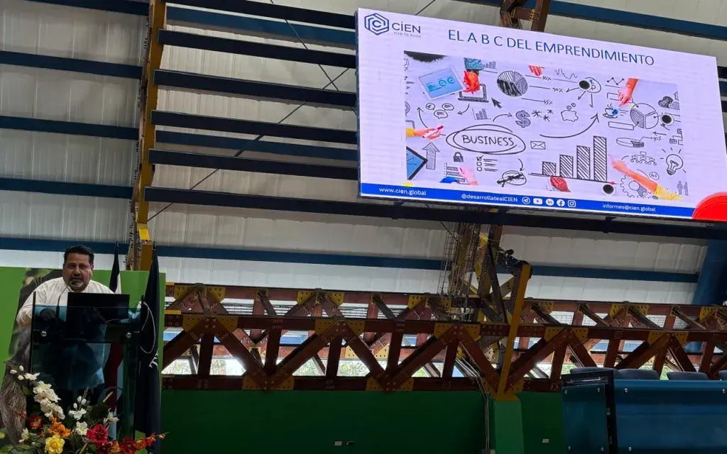 Conferencia internacional dirigida a estudiantes de Administración de Empresas