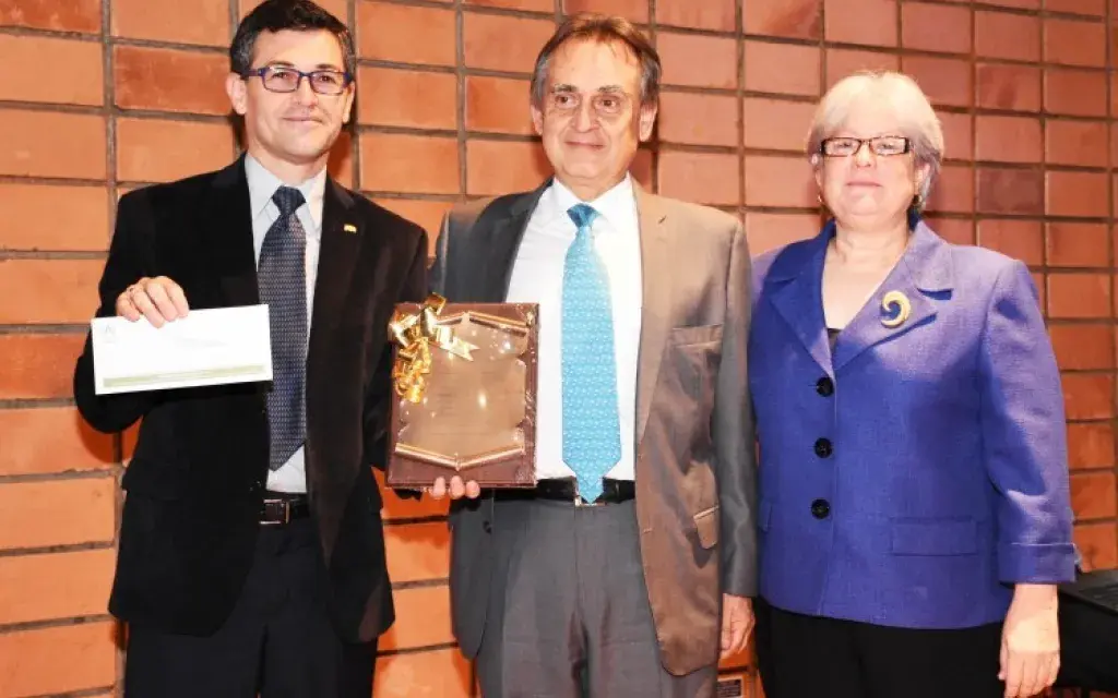 clausura_mes_ciencia_tecnologia_premio_editorial_tecnologica_02