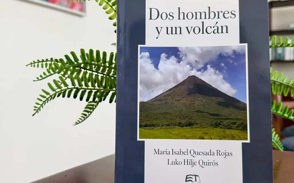 libro dos hombres y un volcán