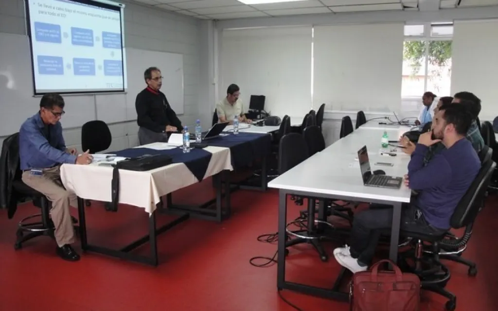 Foro realizado en el Centro Académico de San José 