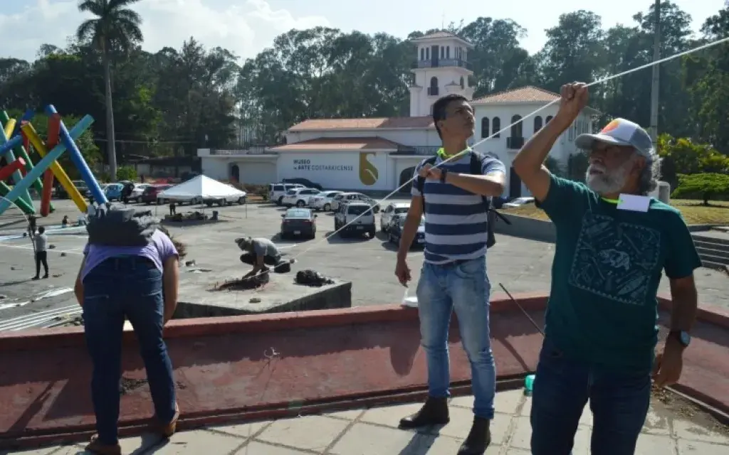 Docentes y estudiantes
