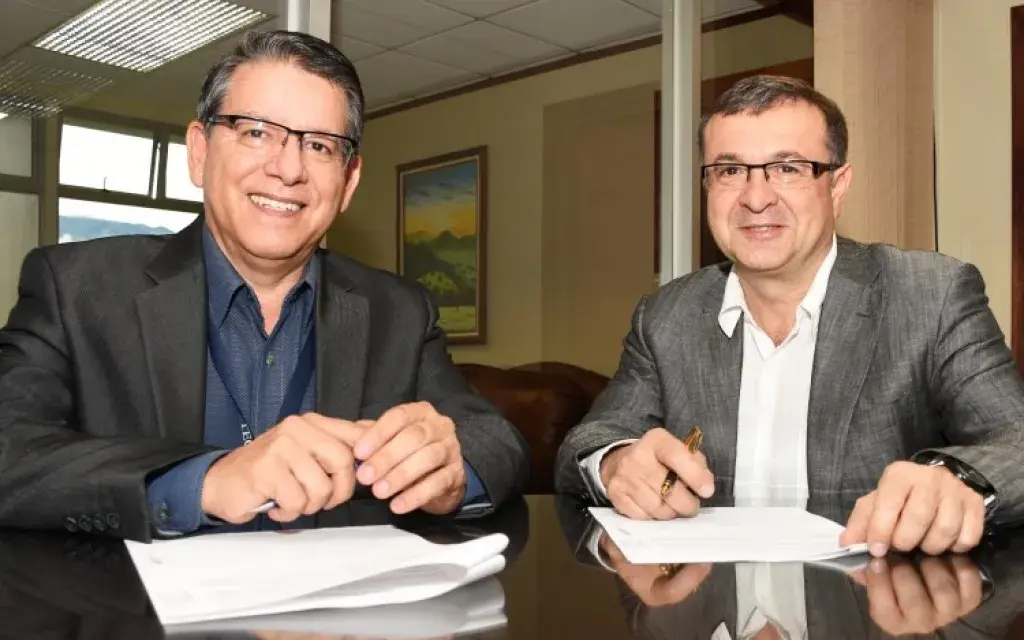firma_convenio_universidad_peru_01_1