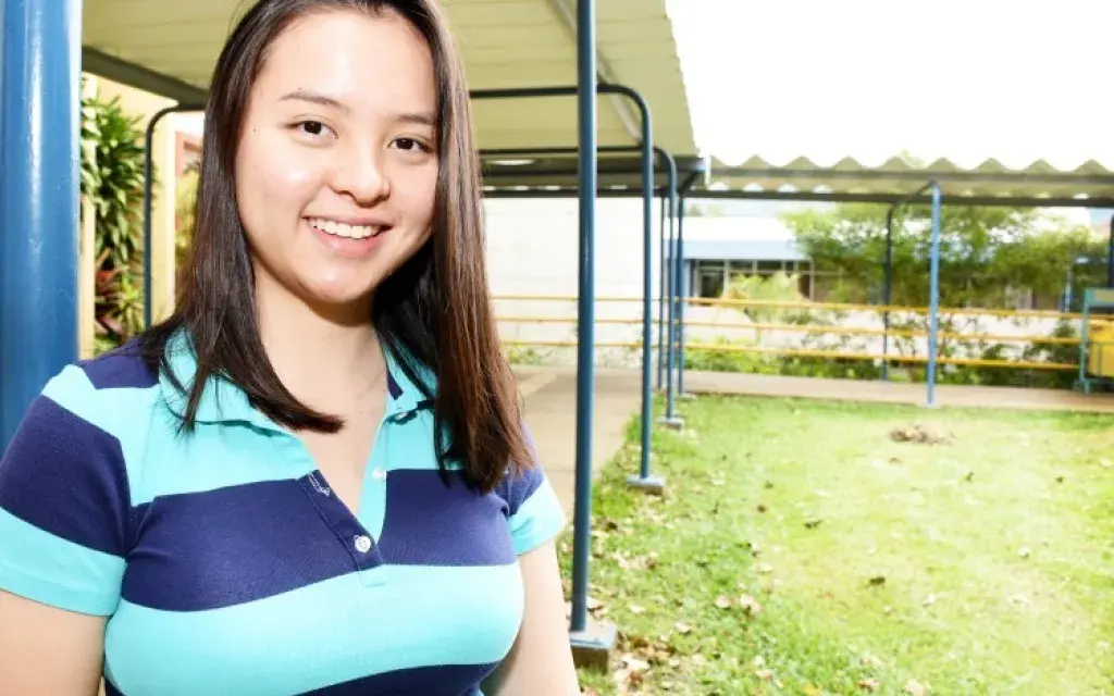 muchacha_excelencia_academica