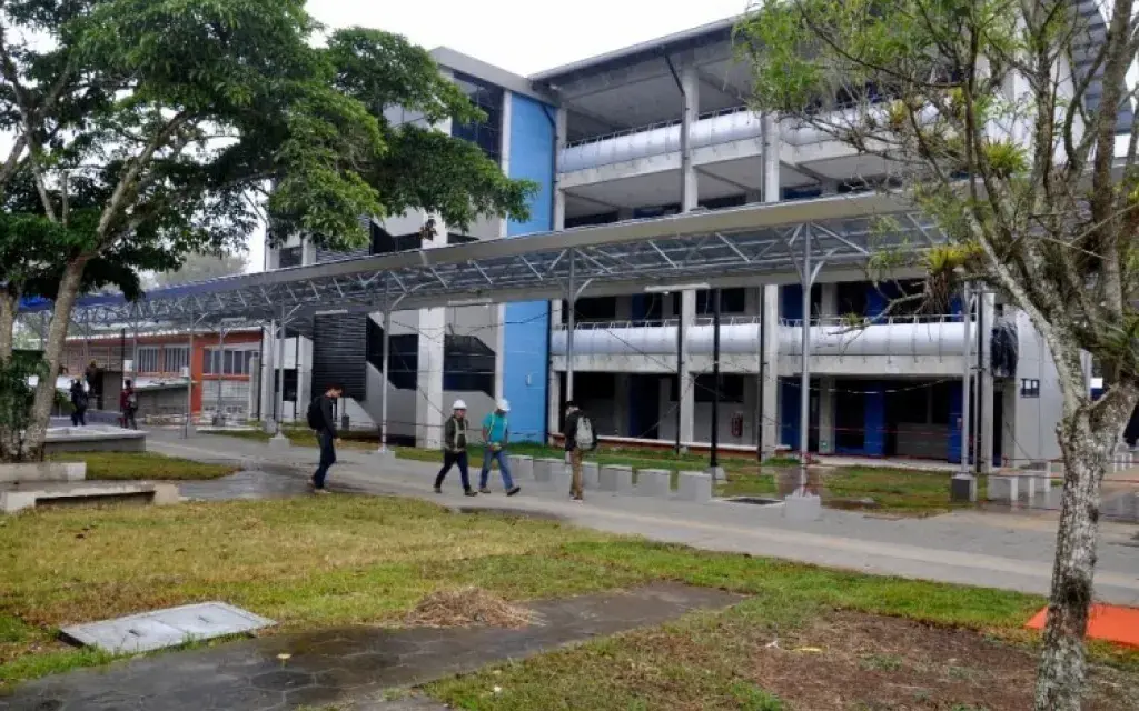 nuevo_edificio_aulas27