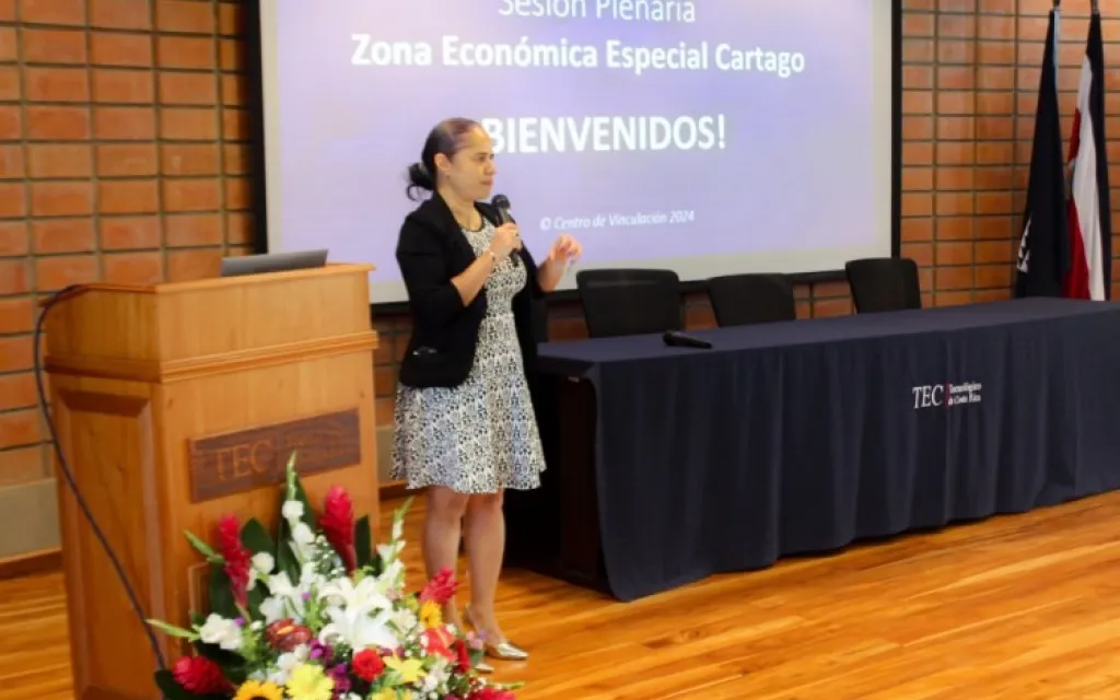 Directora del Centro Vinculación del TEC