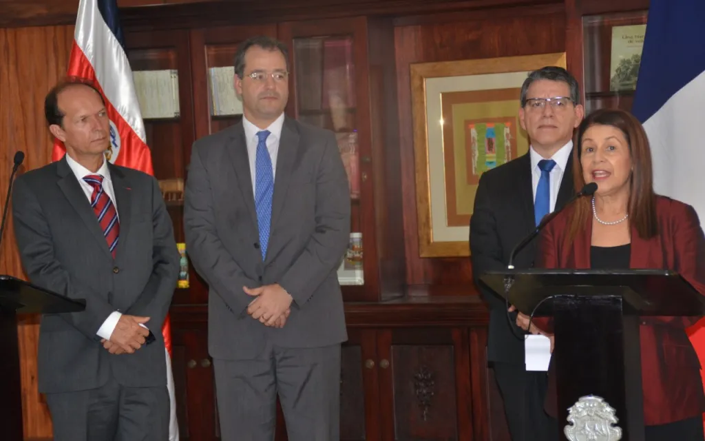 La Ministra de Educación