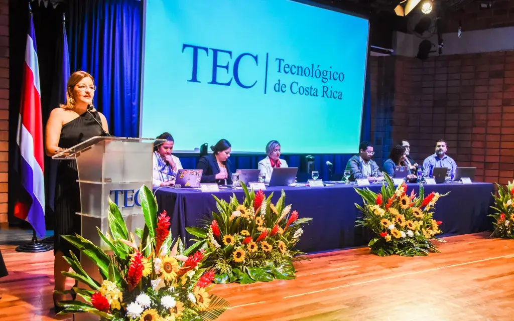 Imagen de la presidenta del congreso