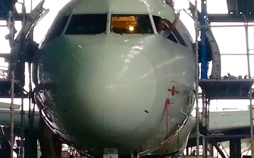 Avión