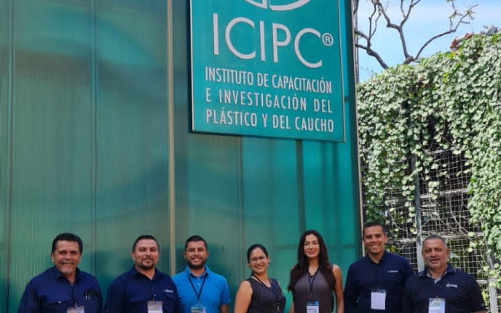 Investigador del CIPA participó en una capacitación de gestores de residuos electrónicos en Medellín, Colombia.