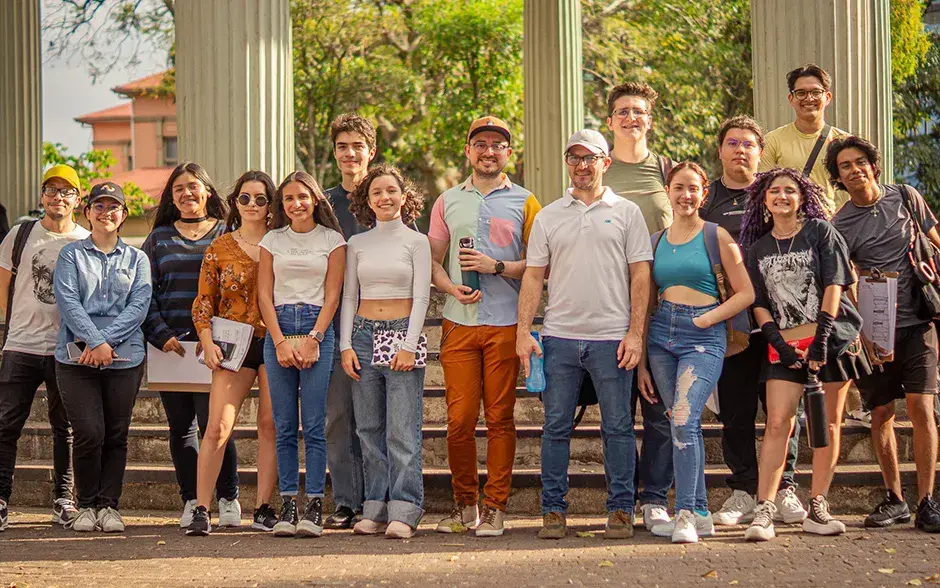 Estudiantes de la Escuela de Arquitectura y Urbanismo