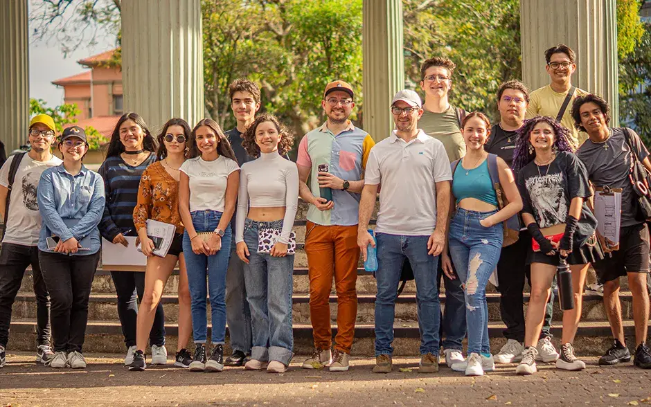 Estudiantes de la Escuela de Arquitectura y Urbanismo