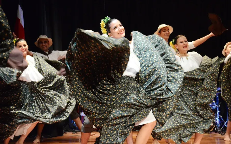 Presentación de Tierra y Cosecha