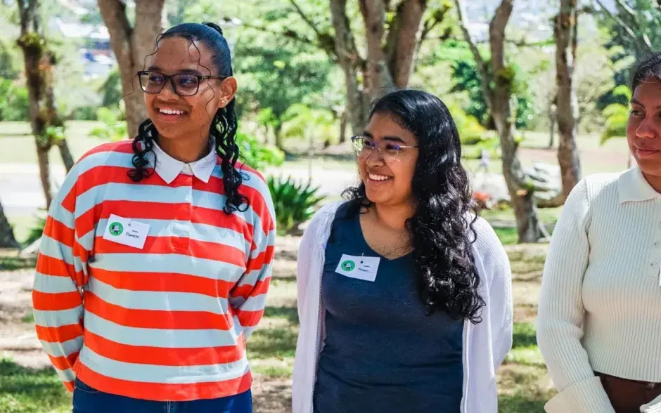 Fotografía de los participantes del evento