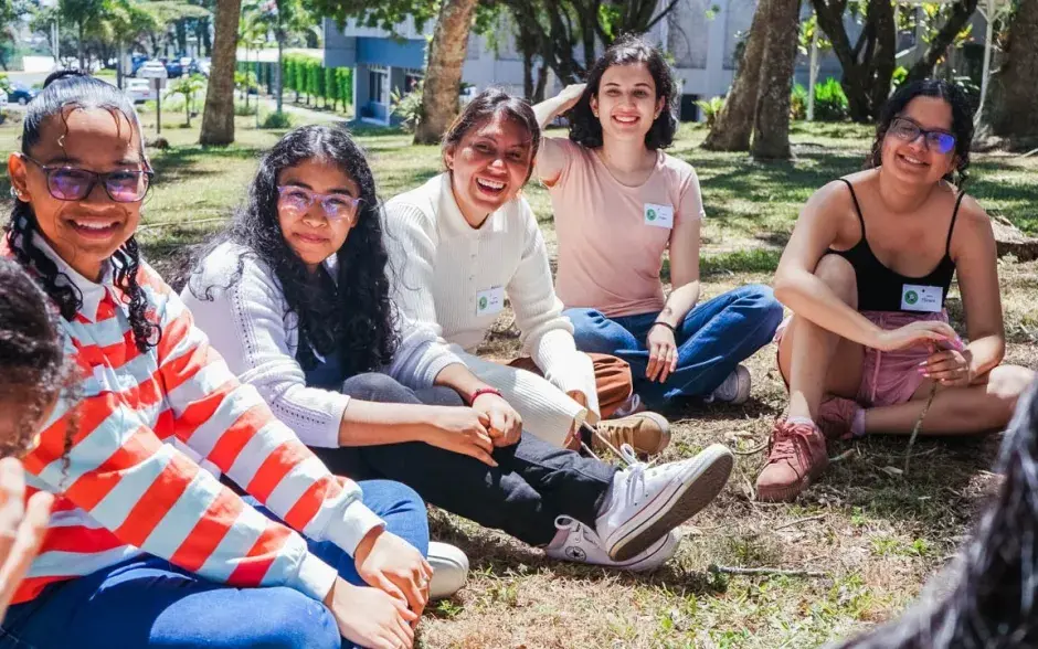 Fotografía de los participantes del evento