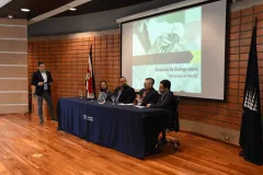 Fotografía de los participantes del evento