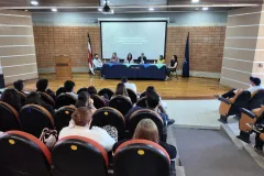 La mesa redonda “Trayectoria y proyección de la biotecnología en Costa Rica”, reunió diversas voces del ámbito académico para analizar los desafíos actuales del sector