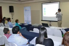 Los expertos también mostraron sus conocimientos mediante ponencias.