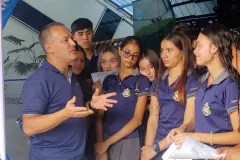 Estudiantes de visita