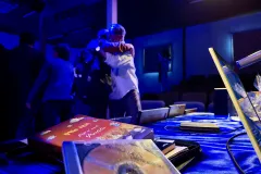 En Casa Cultural Amón, Otto Apuy Sirias compartió su visión sobre lo multimedia y la importancia de abrirse a distintos campos del conocimiento como parte de una formación integral.