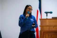 La Dra. Cristiane Coutinho de Brasil, presentó la conferencia “Tecnología On Farm: multiplicación de microorganismos benéficos en la finca para uso propio”.
