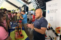 Se brinda información clave que ayuda a la  toma de  decisiones