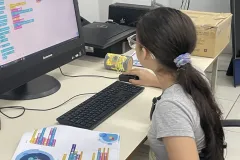 Menores de Upala aprenden sobre ciudades sostenibles mediante la robótica y técnicas STEAM
