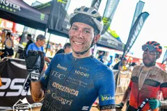 joven ciclista