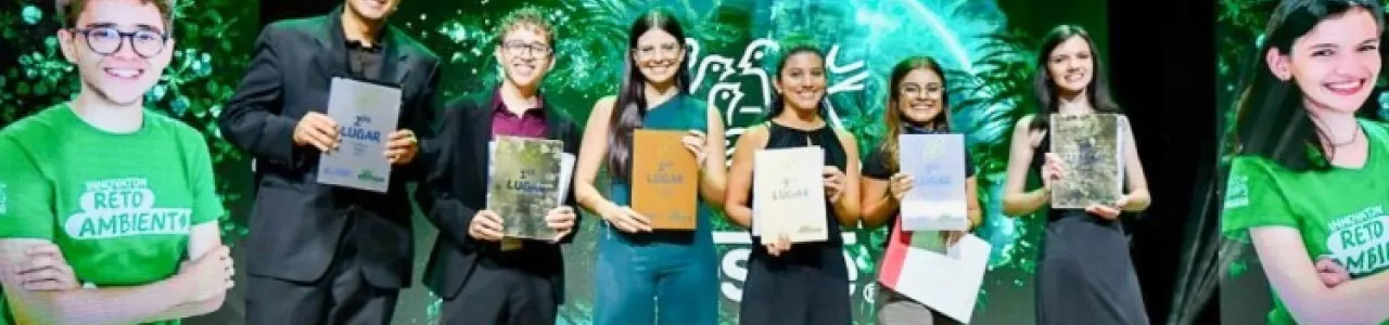 Jóvenes emprendedores en la gran final
