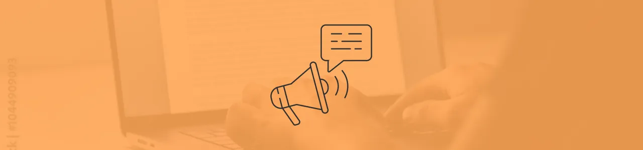 icono de opinión megáfono con caja de texto 