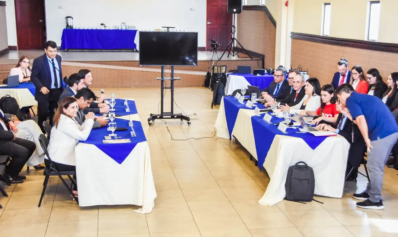 La primera sesión de la Comisión de Enlace para negociar el FEES 2026 se realizó en las instalaciones del MICITT, en San José.