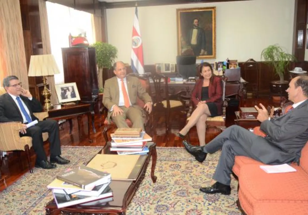 Minutos antes de la conferencia de prensa