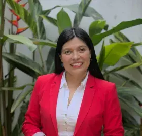 foto de la rectora 