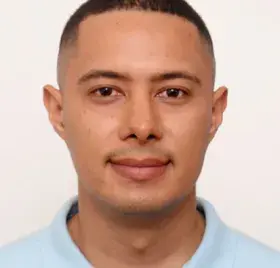  Esteban José Daniels Chan