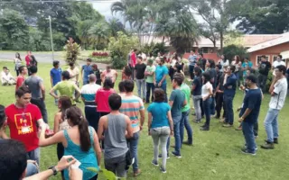 Grupo de estudiantes del Reto 24H – 2015. (Foto cortesía de la Escuela de Administración de Empresas).