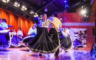 Baile folclórico.