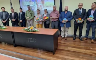 Fotografía de los participantes del evento