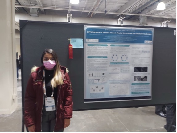 Stephanie Monge-Martínez, estudiante de Maestría en Ingeniería de Dispositivos Médicos presenta poster en conferencia de MRS Fall 2021 Boston, es preseleccionada para mejor poster